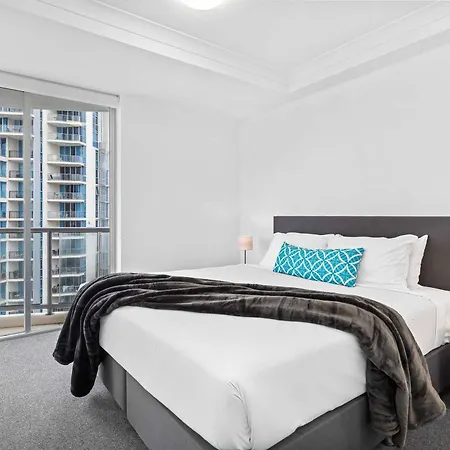 Holiday Holiday Chevron Renaissance Apartments Gold Coast Room photo