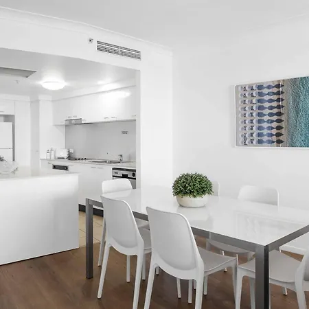 Holiday Holiday Chevron Renaissance Apartments Gold Coast Room photo