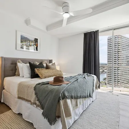 Holiday Holiday Chevron Renaissance Apartments Gold Coast Room photo